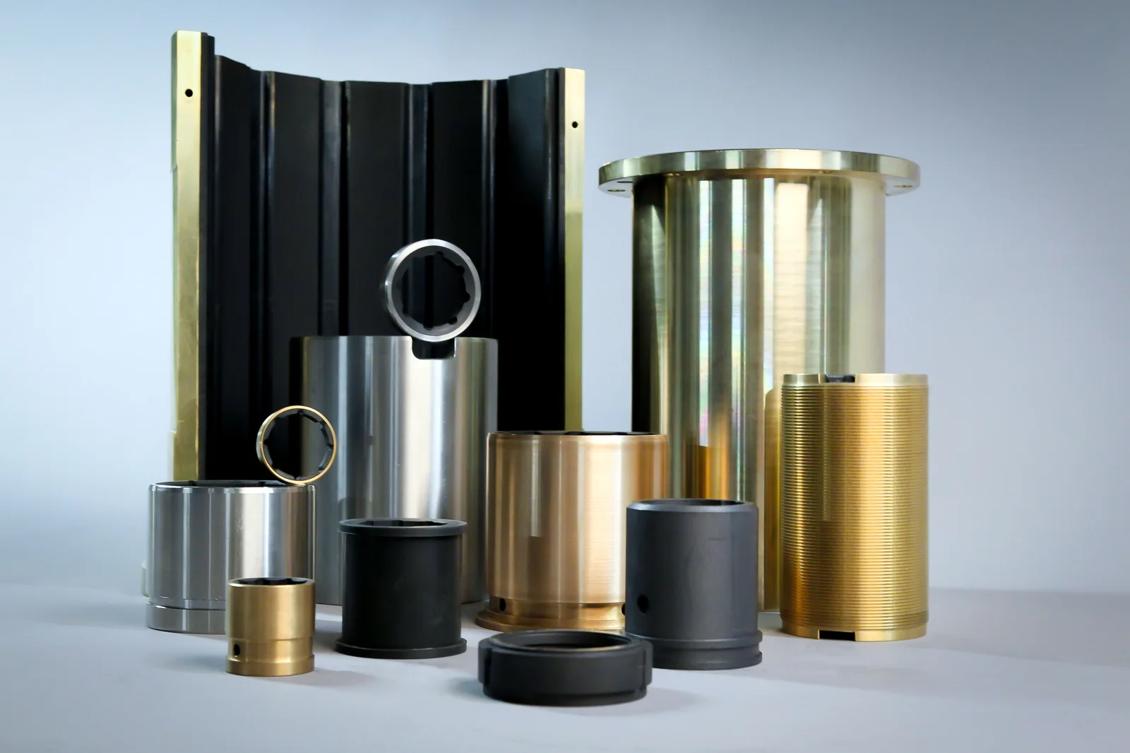 Exalto cutlass bearings in brass, bronze and composite shells